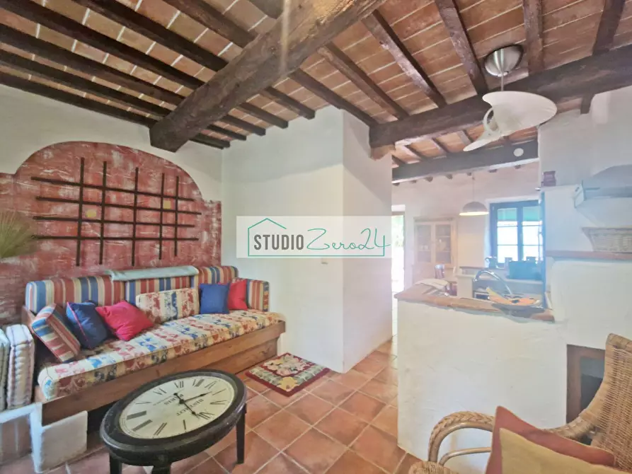 Immagine 5 di Casa semindipendente in vendita  in via di Metato 102 a Camaiore