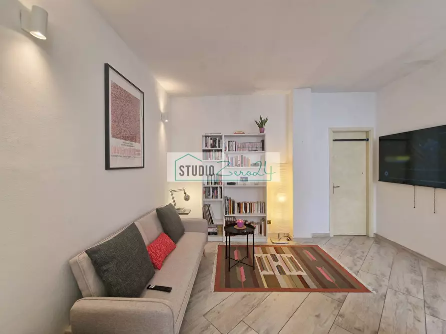 Immagine 3 di Appartamento in vendita  in Via Vittorio Emanuele 99 a Camaiore