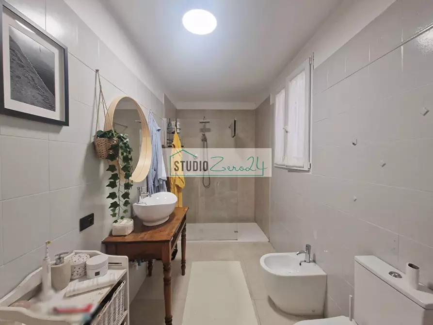 Immagine 40 di Appartamento in vendita  in Via Vittorio Emanuele 99 a Camaiore