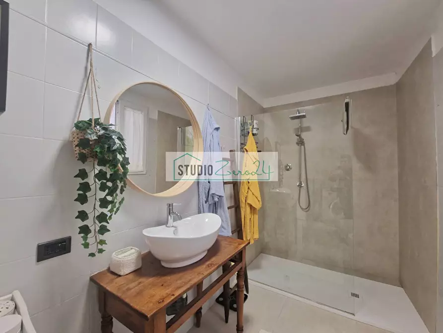 Immagine 42 di Appartamento in vendita  in Via Vittorio Emanuele 99 a Camaiore