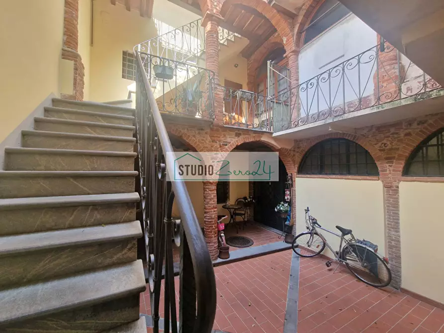 Immagine 33 di Appartamento in vendita  in via XX settembre 52 a Camaiore