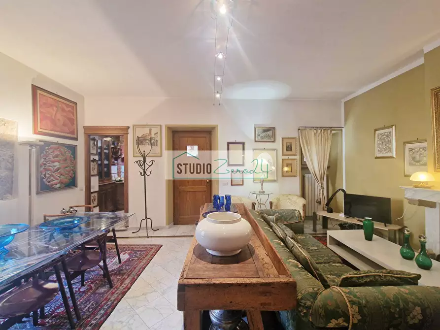 Immagine 4 di Appartamento in vendita  in via XX settembre 52 a Camaiore