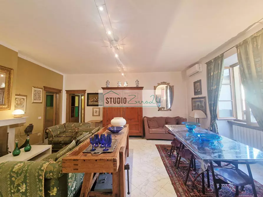 Immagine 6 di Appartamento in vendita  in via XX settembre 52 a Camaiore