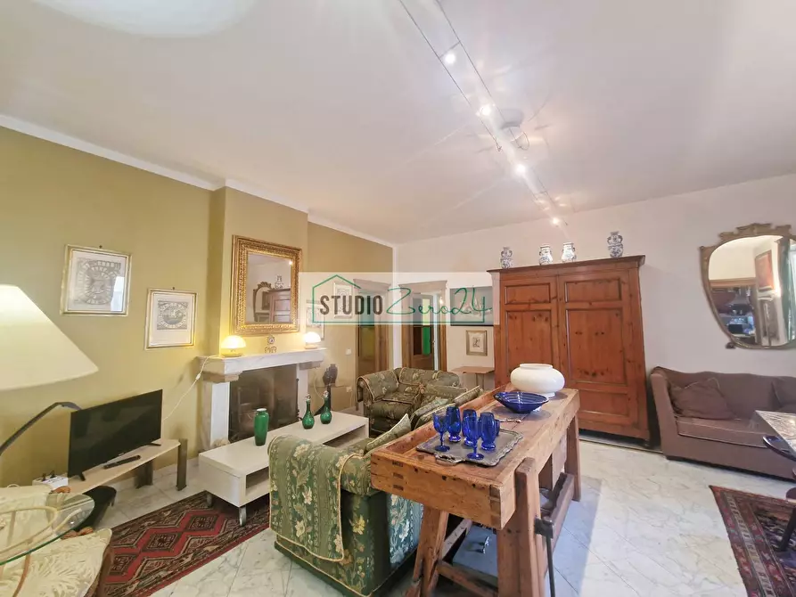 Immagine 7 di Appartamento in vendita  in via XX settembre 52 a Camaiore