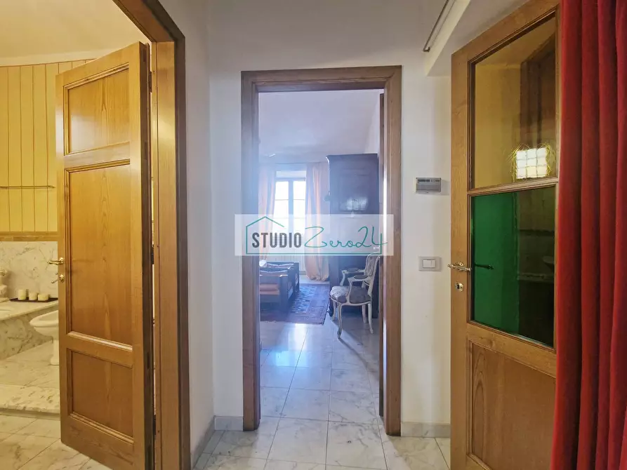 Immagine 13 di Appartamento in vendita  in via XX settembre 52 a Camaiore