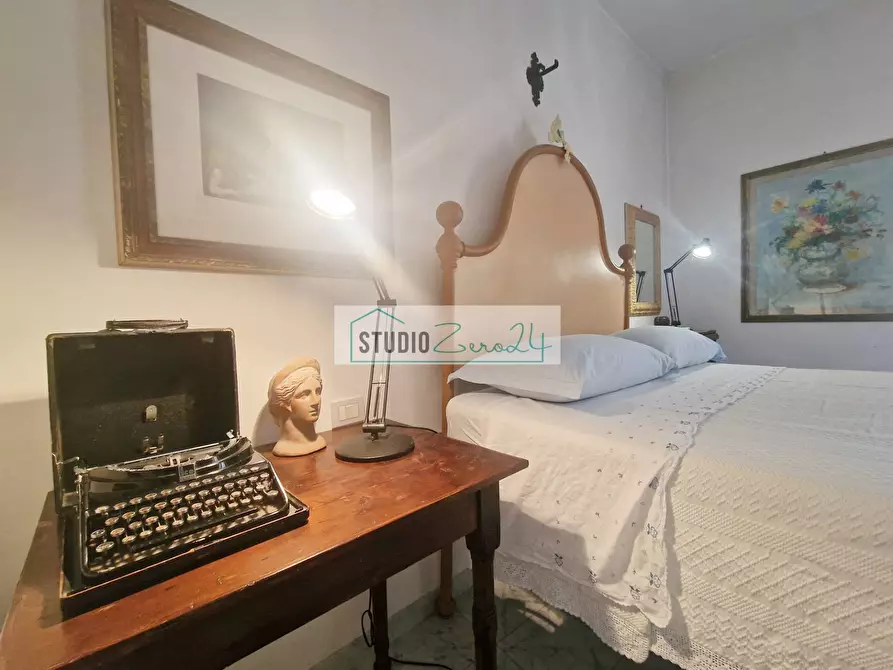 Immagine 17 di Appartamento in vendita  in via XX settembre 52 a Camaiore