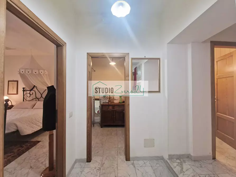 Immagine 21 di Appartamento in vendita  in via XX settembre 52 a Camaiore