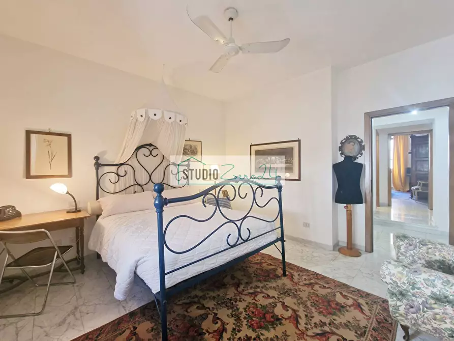 Immagine 23 di Appartamento in vendita  in via XX settembre 52 a Camaiore