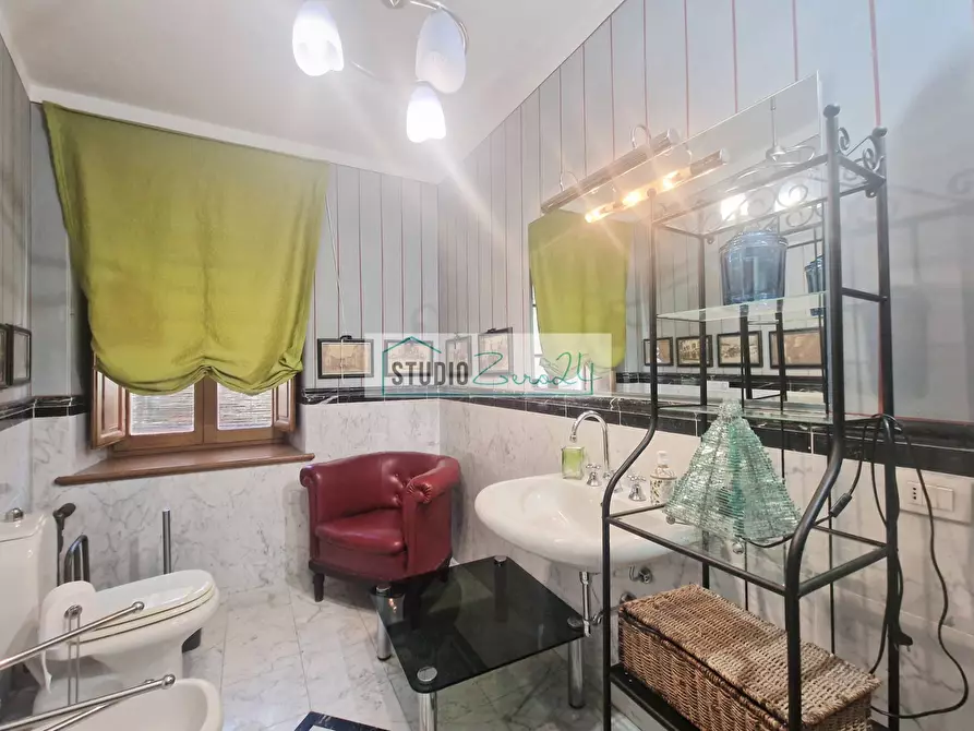 Immagine 30 di Appartamento in vendita  in via XX settembre 52 a Camaiore