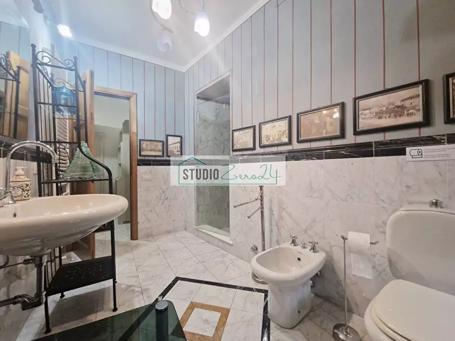 Immagine 31 di Appartamento in vendita  in via XX settembre 52 a Camaiore