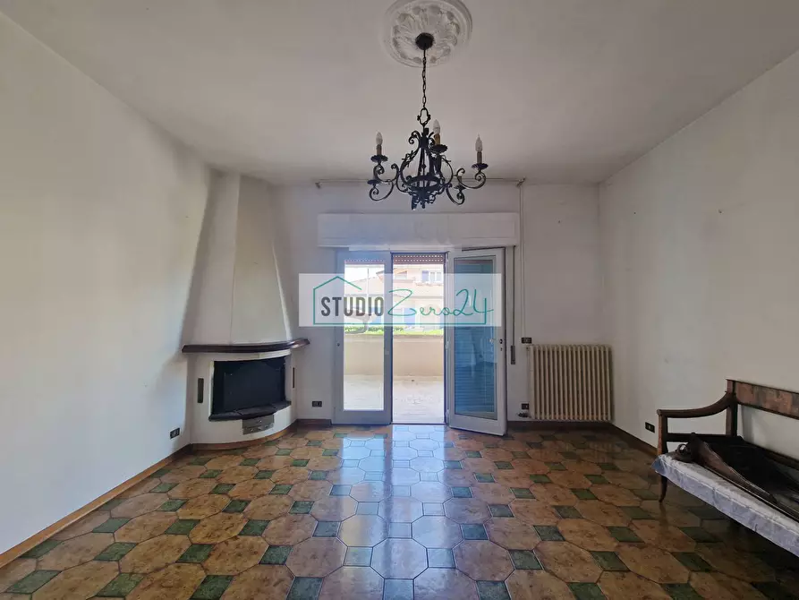 Immagine 11 di Villa in vendita  in Via Massoni a Camaiore
