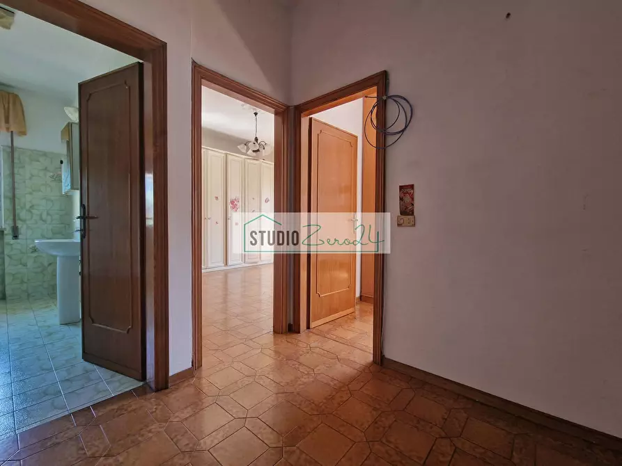 Immagine 18 di Villa in vendita  in Via Massoni a Camaiore