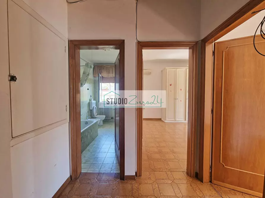 Immagine 27 di Villa in vendita  in Via Massoni a Camaiore