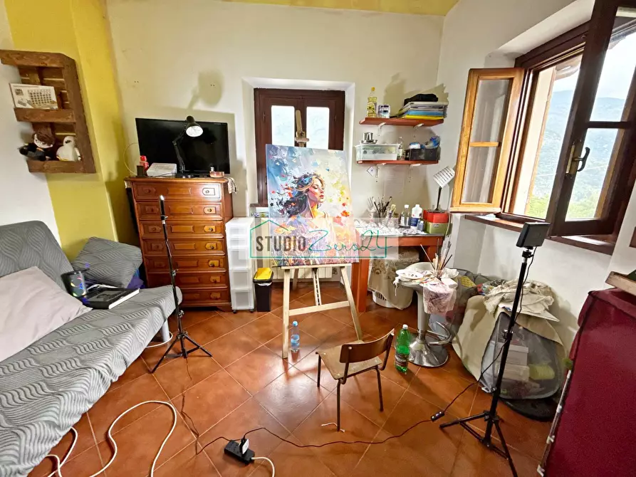 Immagine 22 di Casa semindipendente in vendita  in Via Colli Di Versona 40 a Camaiore