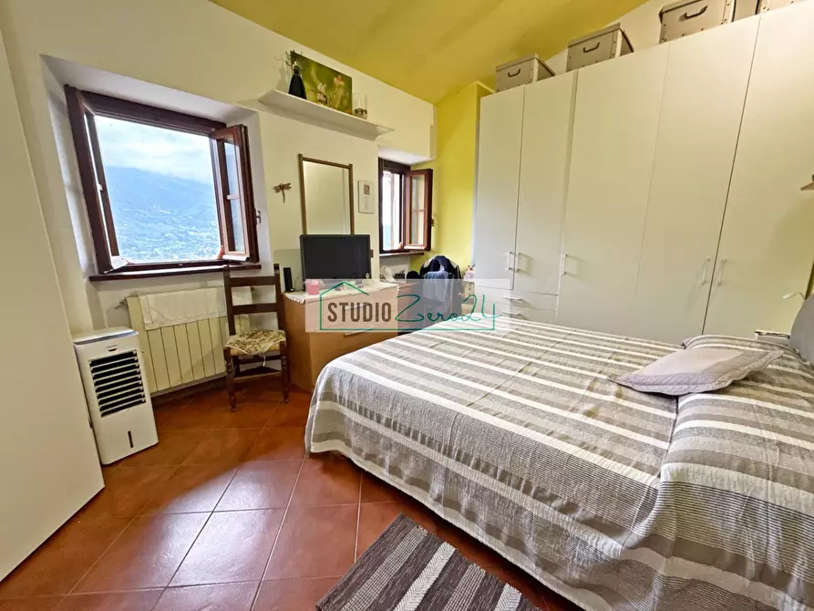 Immagine 23 di Casa semindipendente in vendita  in Via Colli Di Versona 40 a Camaiore