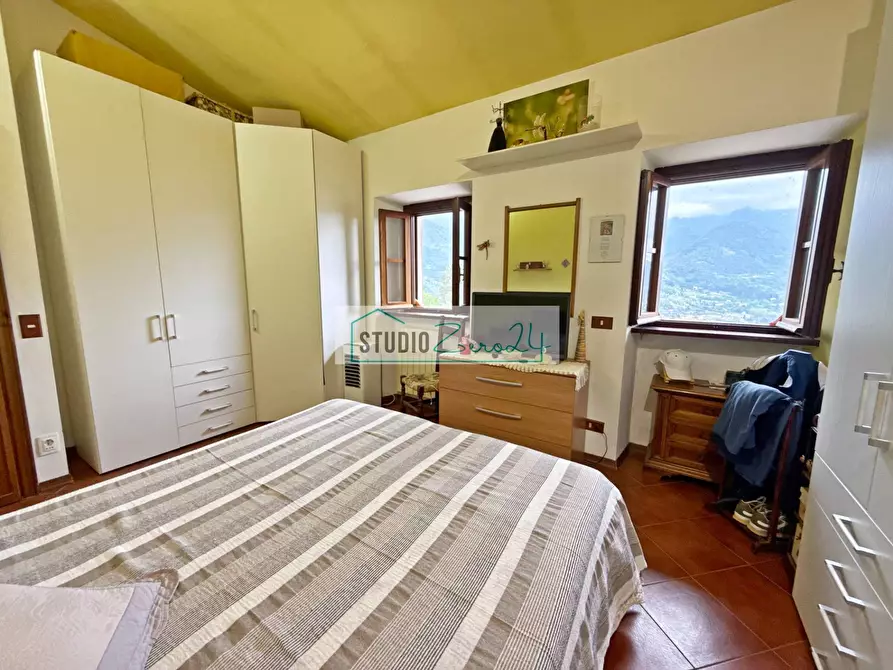 Immagine 26 di Casa semindipendente in vendita  in Via Colli Di Versona 40 a Camaiore