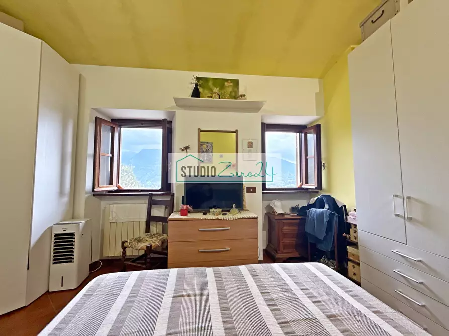 Immagine 27 di Casa semindipendente in vendita  in Via Colli Di Versona 40 a Camaiore