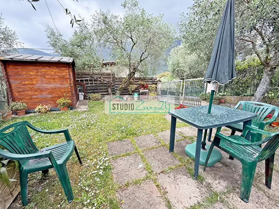 Immagine 40 di Casa semindipendente in vendita  in Via Colli Di Versona 40 a Camaiore