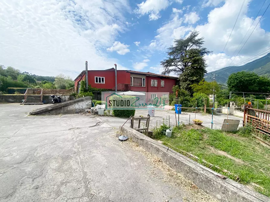 Immagine 13 di Villa in vendita  in via degli antichi 49 a Camaiore