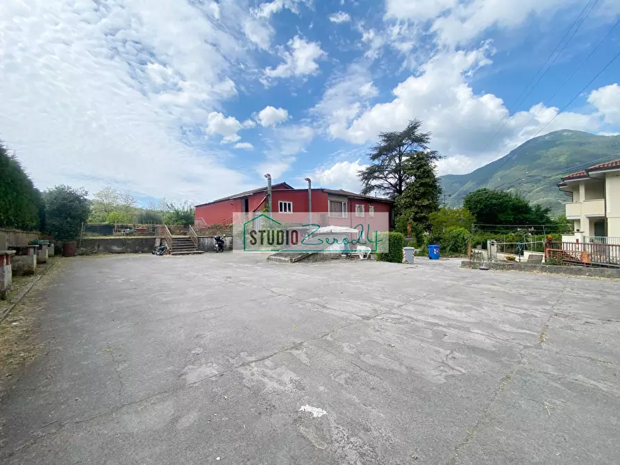 Immagine 14 di Villa in vendita  in via degli antichi 49 a Camaiore