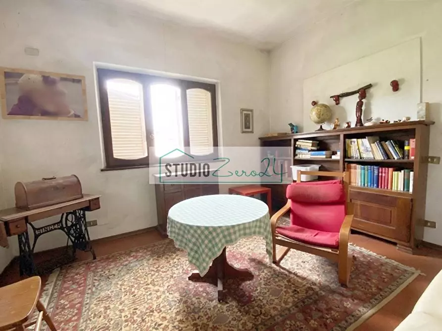 Immagine 30 di Villa in vendita  in via degli antichi 49 a Camaiore