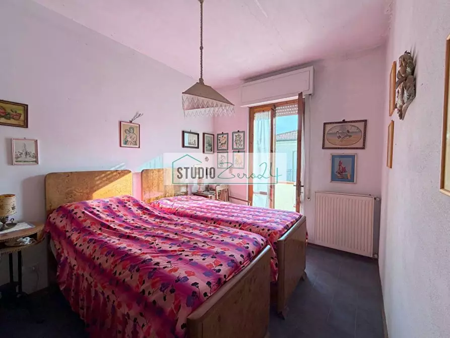 Immagine 10 di Appartamento in vendita  in Via Italica a Camaiore