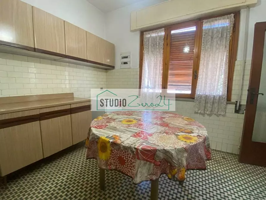 Immagine 9 di Casa semindipendente in vendita  in Via nuova a Camaiore
