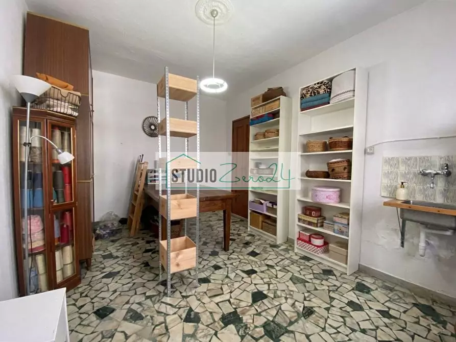 Immagine 3 di Casa semindipendente in vendita  in Via nuova a Camaiore