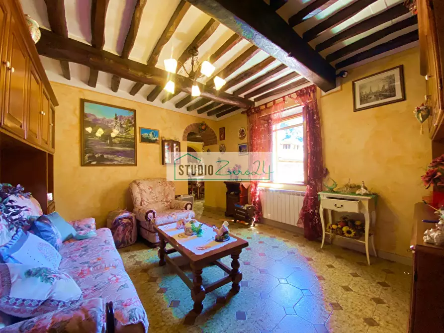 Immagine 4 di Casa semindipendente in vendita  in via di Torcigliano a Camaiore
