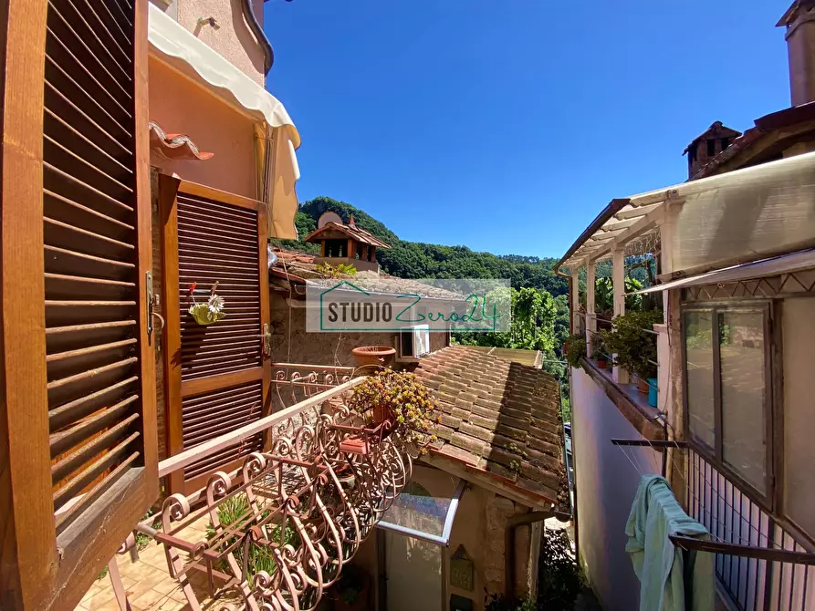 Immagine 7 di Casa semindipendente in vendita  in via di Torcigliano a Camaiore