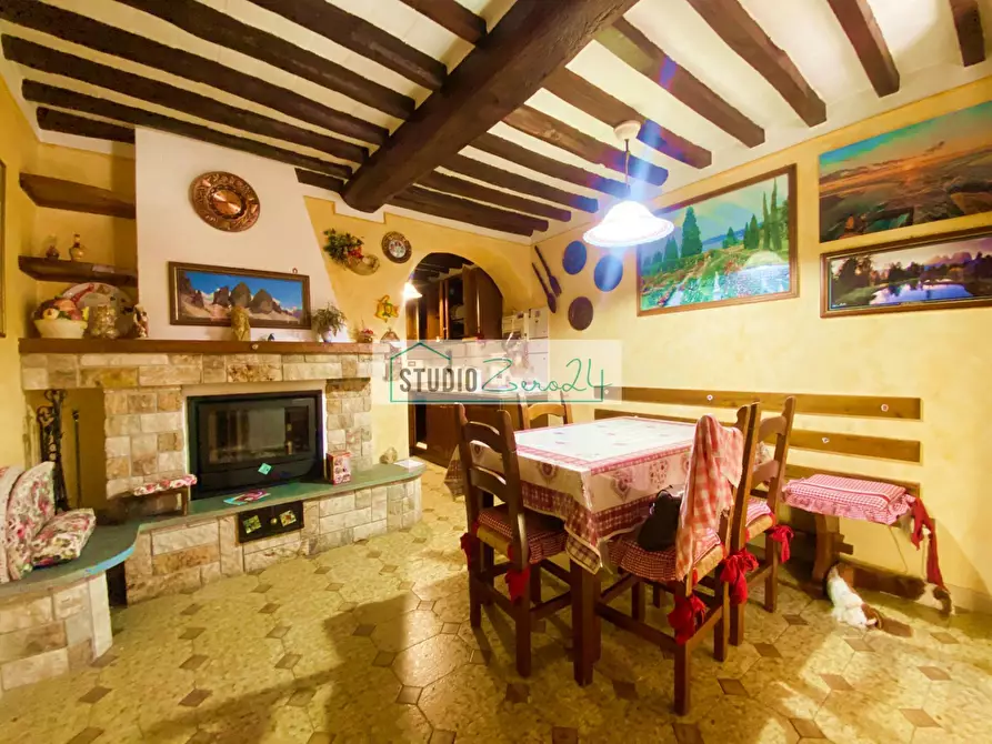 Immagine 8 di Casa semindipendente in vendita  in via di Torcigliano a Camaiore