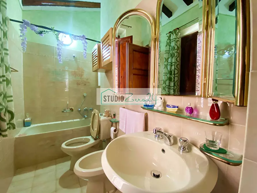 Immagine 14 di Casa semindipendente in vendita  in via di Torcigliano a Camaiore