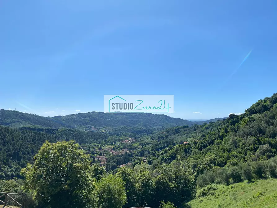Immagine 35 di Casa semindipendente in vendita  in via di Torcigliano a Camaiore