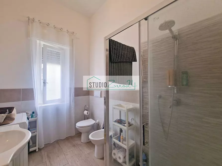 Immagine 12 di Appartamento in vendita  in via del secco a Camaiore