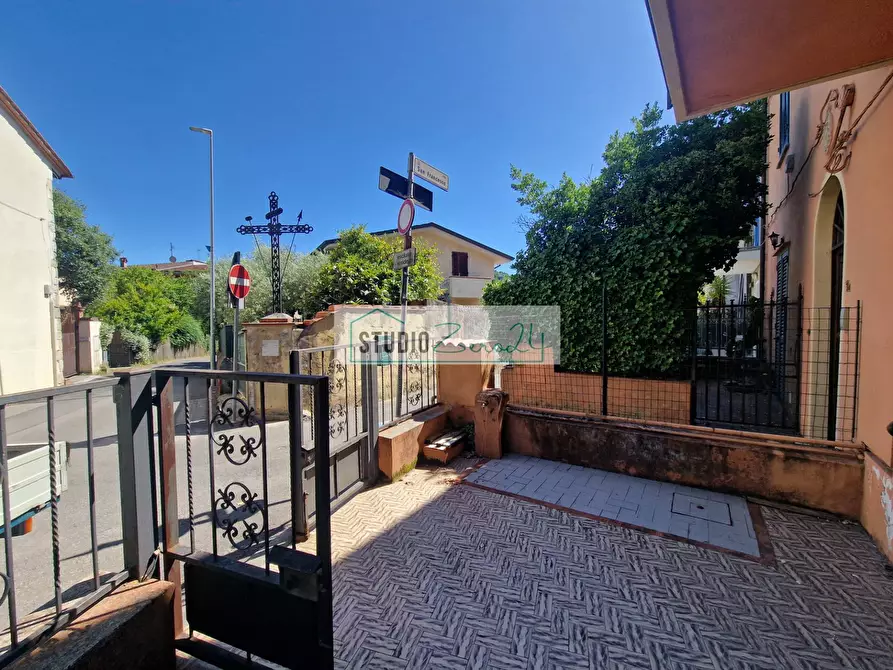 Immagine 6 di Casa semindipendente in vendita  in via Terrapezzina a Camaiore