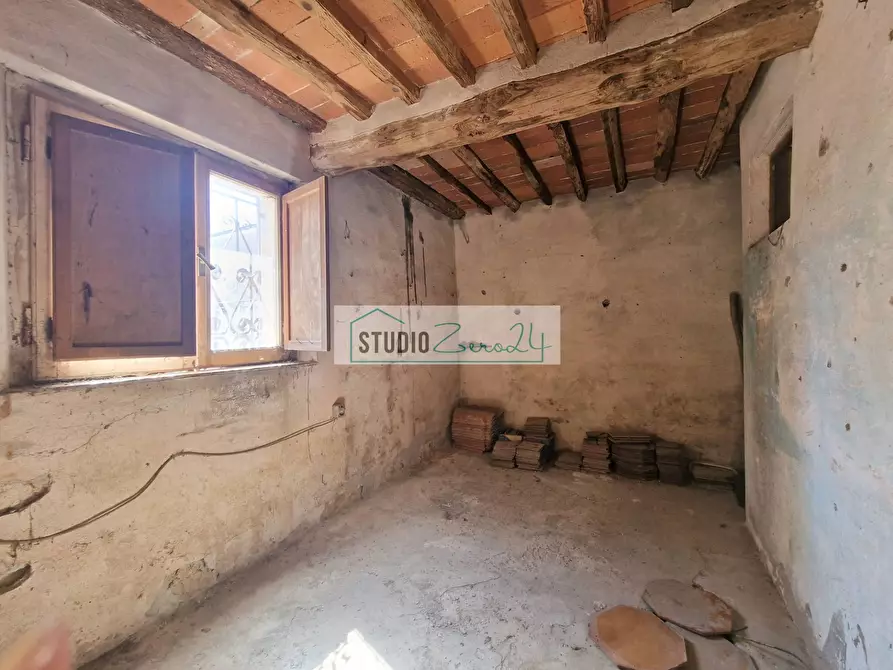 Immagine 16 di Casa semindipendente in vendita  in via Terrapezzina a Camaiore