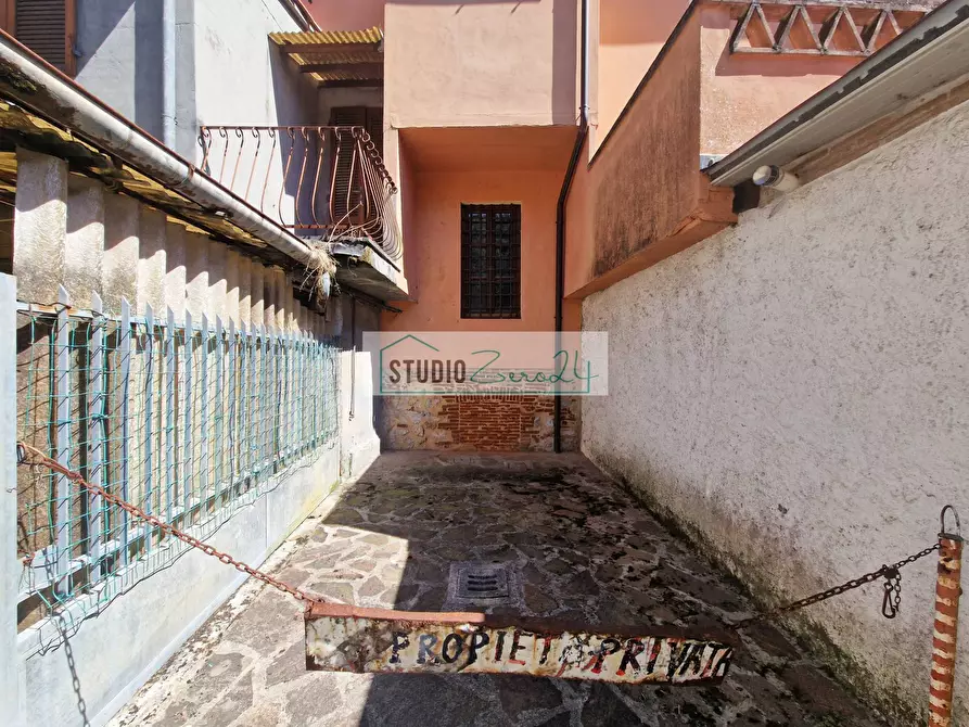 Immagine 27 di Casa semindipendente in vendita  in via Terrapezzina a Camaiore
