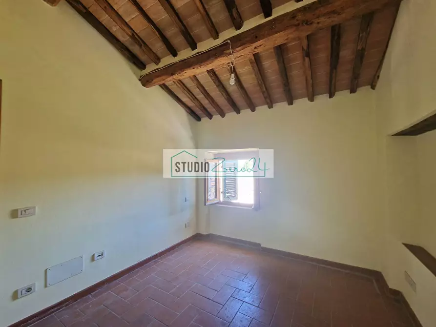 Immagine 12 di Appartamento in vendita  in Via Terrapezzina a Camaiore