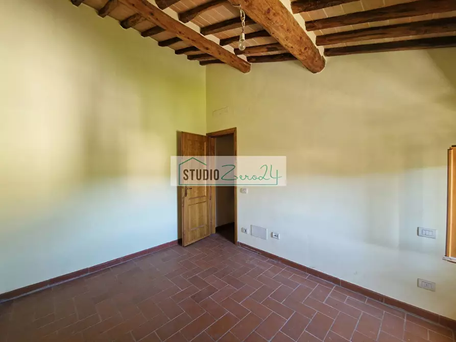 Immagine 14 di Appartamento in vendita  in Via Terrapezzina a Camaiore