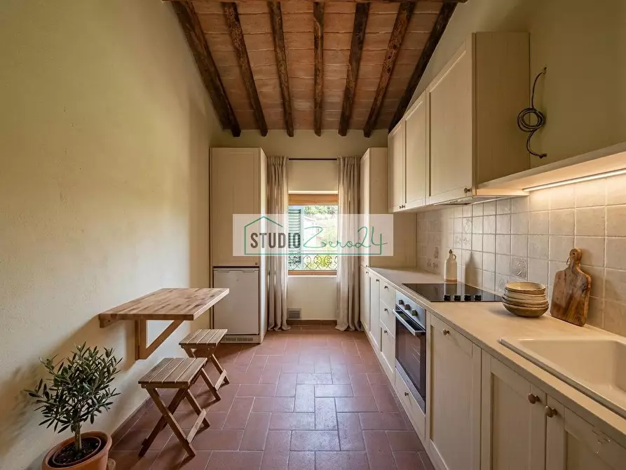 Immagine 8 di Appartamento in vendita  in Via Terrapezzina a Camaiore