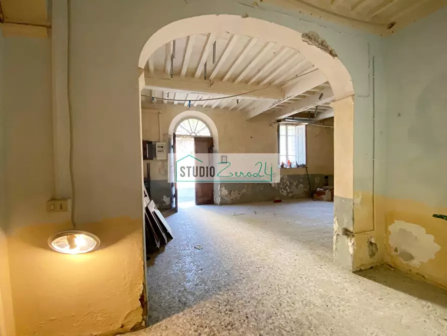 Immagine 11 di Casa semindipendente in vendita  in corte rodeschi 15 a Camaiore