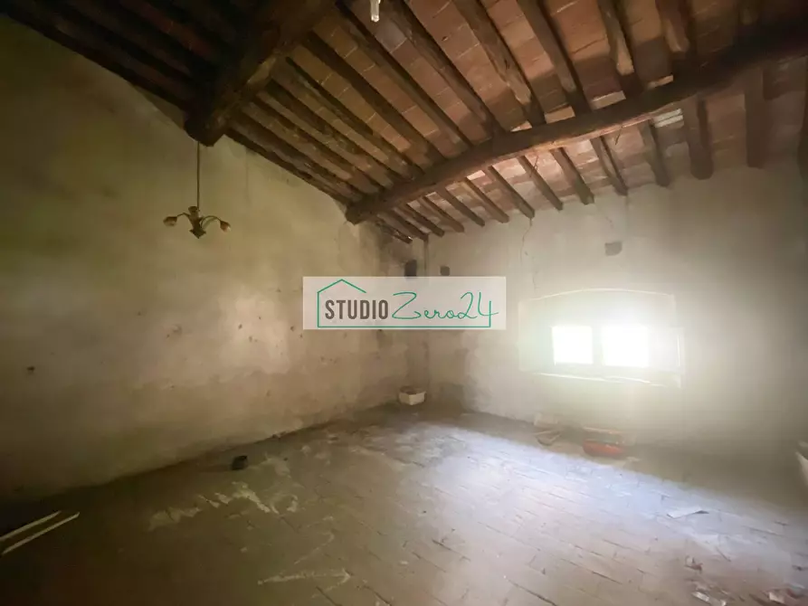 Immagine 71 di Casa semindipendente in vendita  in corte rodeschi 15 a Camaiore