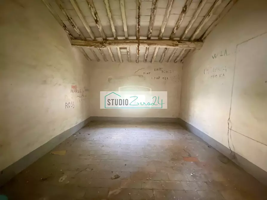 Immagine 75 di Casa semindipendente in vendita  in corte rodeschi 15 a Camaiore