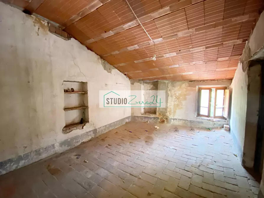 Immagine 62 di Casa semindipendente in vendita  in corte rodeschi 15 a Camaiore