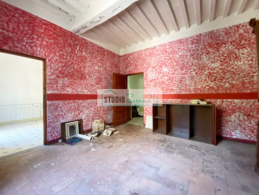 Immagine 27 di Casa semindipendente in vendita  in corte rodeschi 15 a Camaiore