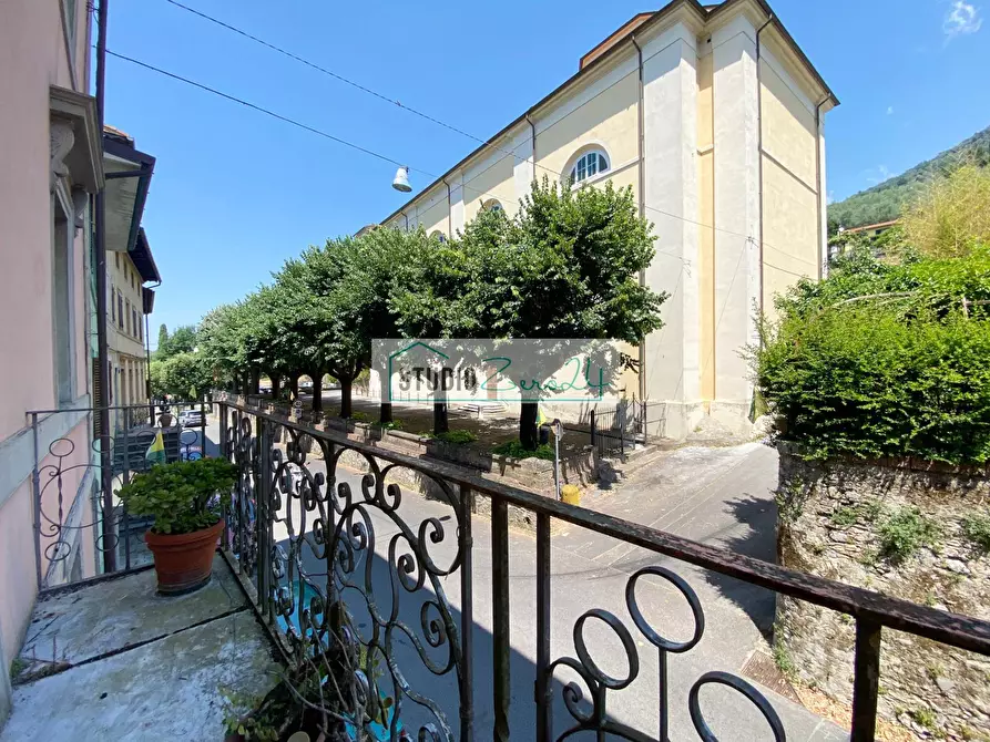 Immagine 35 di Casa semindipendente in vendita  in corte rodeschi 15 a Camaiore