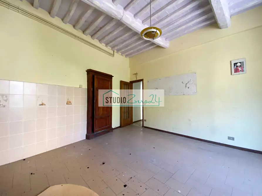Immagine 41 di Casa semindipendente in vendita  in corte rodeschi 15 a Camaiore