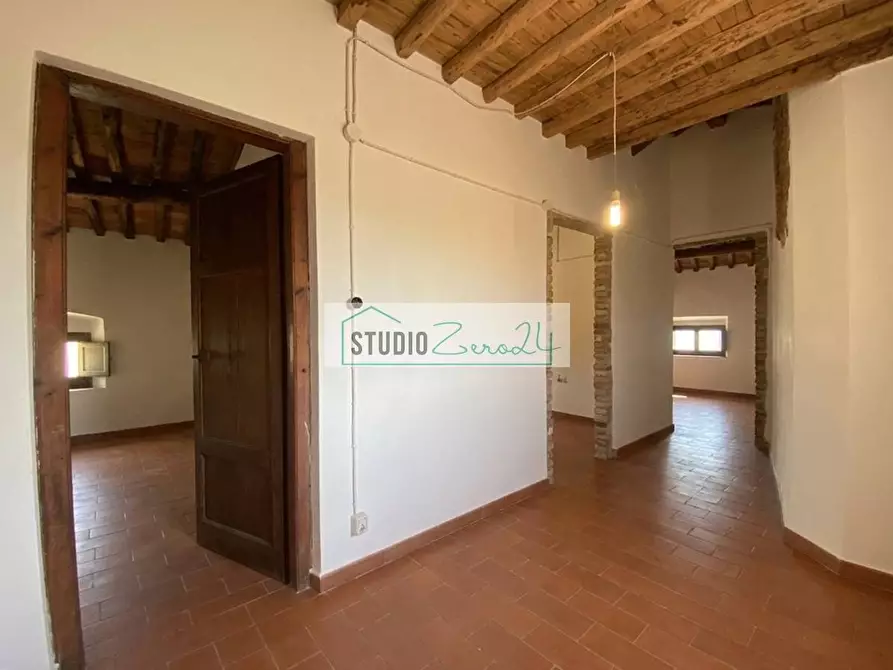 Immagine 70 di Casa semindipendente in vendita  in corte rodeschi 15 a Camaiore