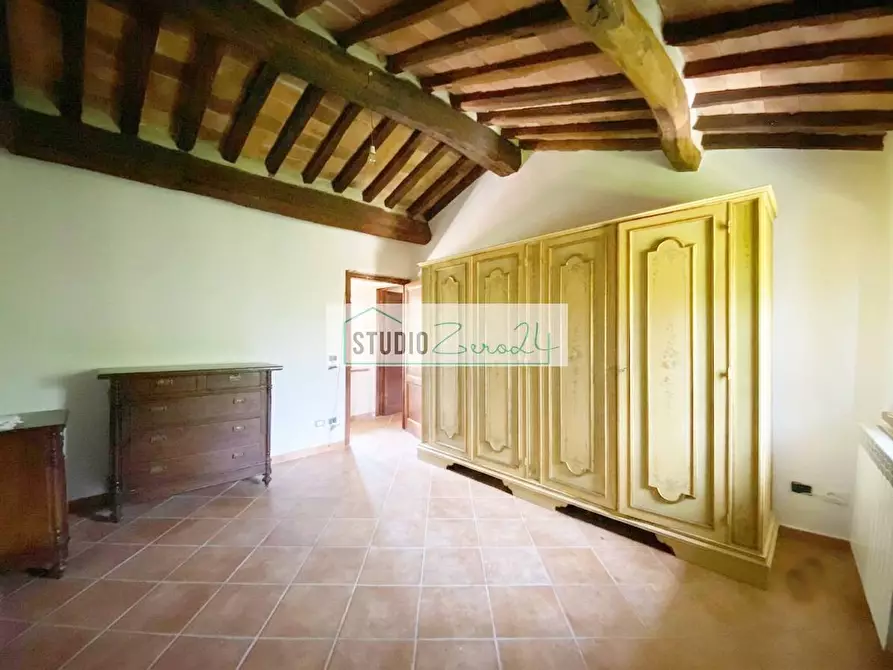 Immagine 26 di Casa semindipendente in vendita  in via xxv aprile a Camaiore