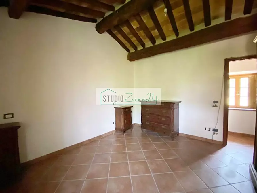 Immagine 25 di Casa semindipendente in vendita  in via xxv aprile a Camaiore